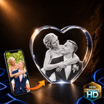 3D crystal heart photo engraving – wedding gift, gold-tone display | Crystal 3D Pix